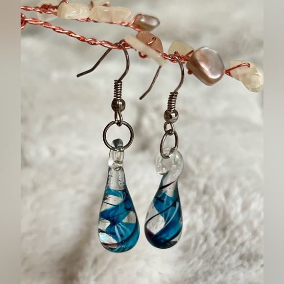 Vintage Glass Blue Swirl Teardrop Earrings 💧💧 - Picture 2 of 6